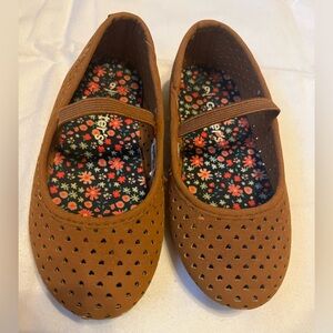 Carter's Brown Dress Shoes with Suede Finish and Perforated Design**Size 9**